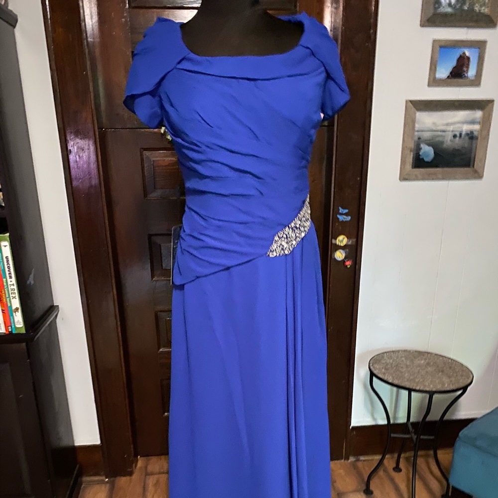Izilady Formal  Sz 14  NWT